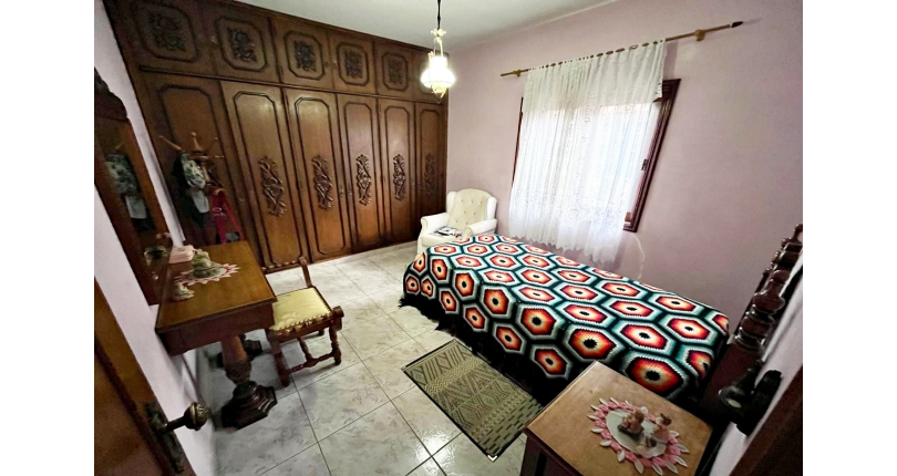 Casa assobradada à venda no Bairro da Vila Pereira Barreto na Rua Coronel Gordinho Filho