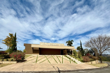 Linda Casa de Alto Padrão Totalmente Térrea à venda em Jarinu 