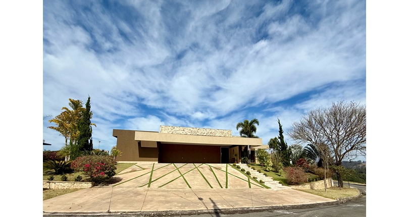 Linda Casa de Alto Padrão Totalmente Térrea à venda em Jarinu 