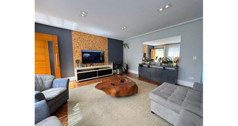 Sobrado à venda no Bairro do Parque São Domingos na Rua Luís Filgueira Souto