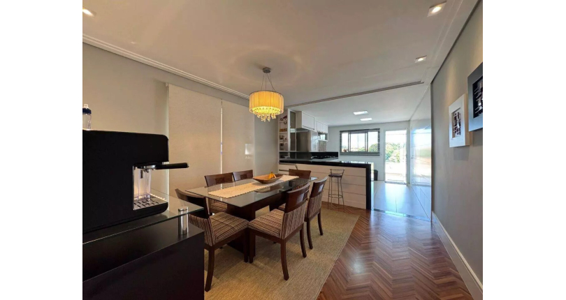 Sobrado à venda no Bairro do Parque São Domingos na Rua Luís Filgueira Souto