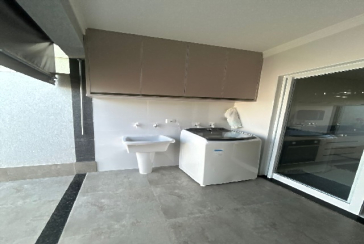  Sobrado à venda no Bairro do Parque São Domingos na Rua Emílio Colella