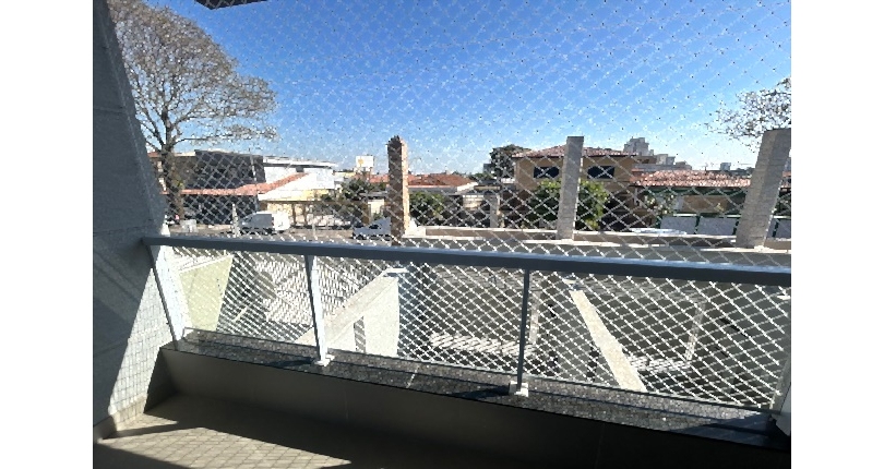  Sobrado à venda no Bairro do Parque São Domingos na Rua Emílio Colella