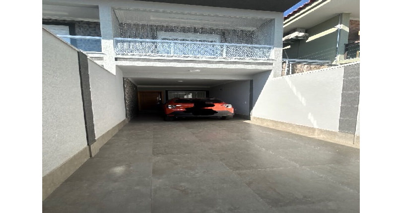  Sobrado à venda no Bairro do Parque São Domingos na Rua Emílio Colella