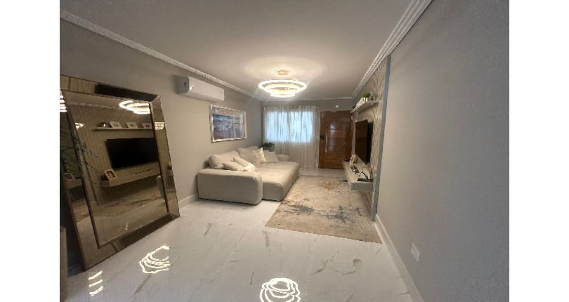  Sobrado à venda no Bairro do Parque São Domingos na Rua Emílio Colella