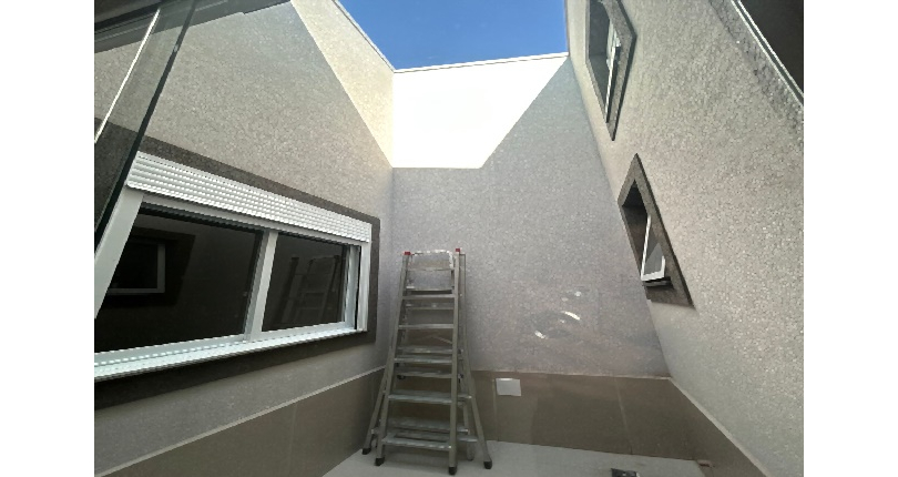  Sobrado à venda no Bairro do Parque São Domingos na Rua Emílio Colella