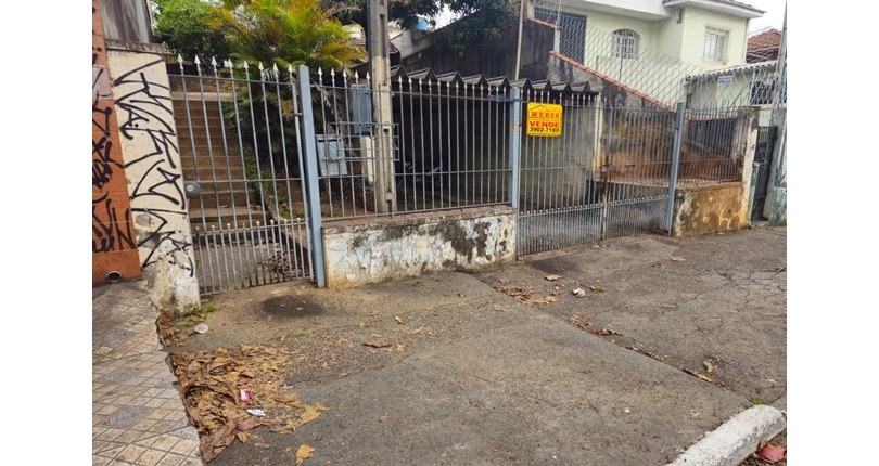 Terreno à venda no Bairro do Jardim Santo Elias na Avenida Mutinga,