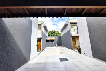 Lindo Sobrado à venda no Bairro da Vila Clarice na Avenida Myrim 100,