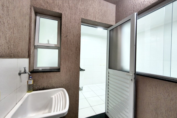 Lindo Sobrado à venda no Bairro da Vila Clarice na Avenida Myrim 100,