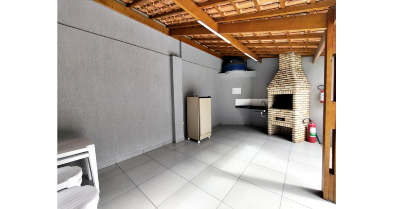 Lindo Sobrado à venda no Bairro da Vila Clarice na Avenida Myrim 100,