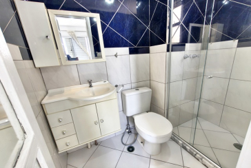 Lindo Apartamento à venda no Bairro do Parque Maria Domitila na Rua Willis Roberto Banks 401