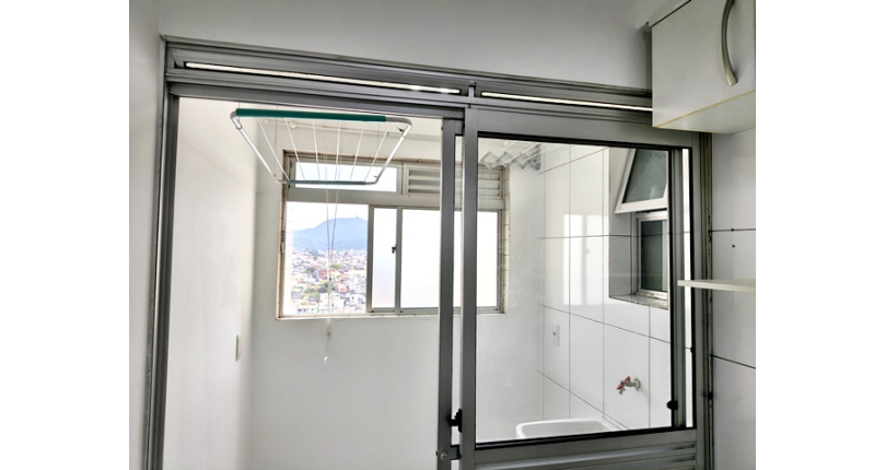 Lindo Apartamento à venda no Bairro do Parque Maria Domitila na Rua Willis Roberto Banks 401