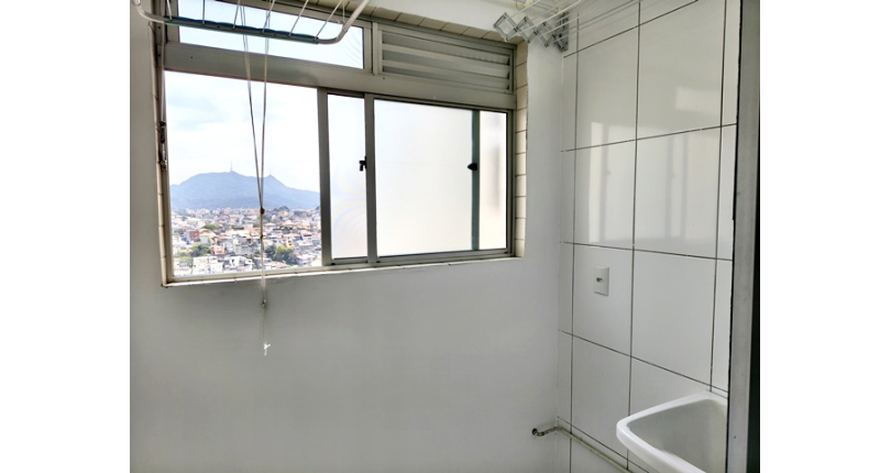 Lindo Apartamento à venda no Bairro do Parque Maria Domitila na Rua Willis Roberto Banks 401