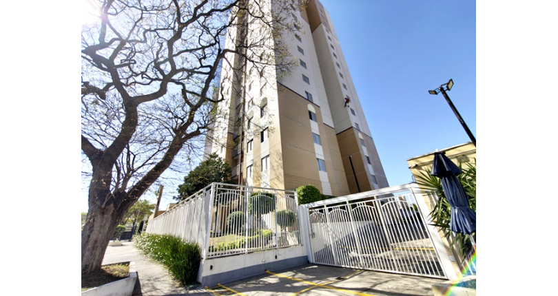 Lindo Apartamento à venda no Bairro do Parque Maria Domitila na Rua Willis Roberto Banks 401