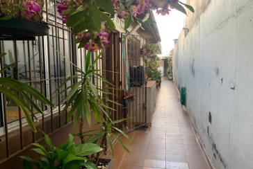 Casa térrea à venda no Jardim Santo Elias na Rua Sandoval Ferreira Cabral,