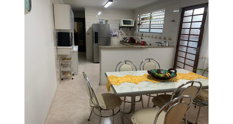 Casa térrea à venda no Jardim Santo Elias na Rua Sandoval Ferreira Cabral,