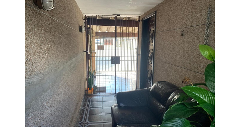 Casa térrea à venda no Jardim Santo Elias na Rua Sandoval Ferreira Cabral,