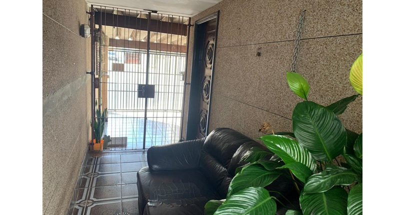 Casa térrea à venda no Jardim Santo Elias na Rua Sandoval Ferreira Cabral,