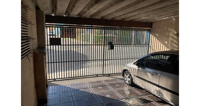 Casa térrea à venda no Jardim Santo Elias na Rua Sandoval Ferreira Cabral,