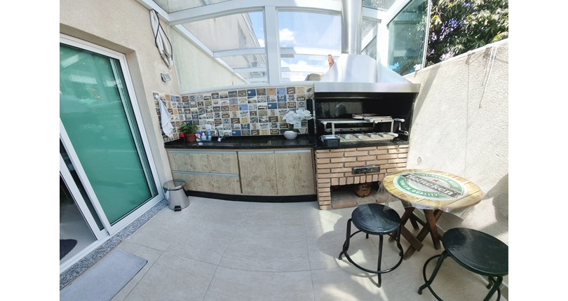 Lindo Sobrado à venda no Bairro da Vila Mangalot na Rua Jose Ataliba Ortiz 834, no Condomínio Boulevard Park,