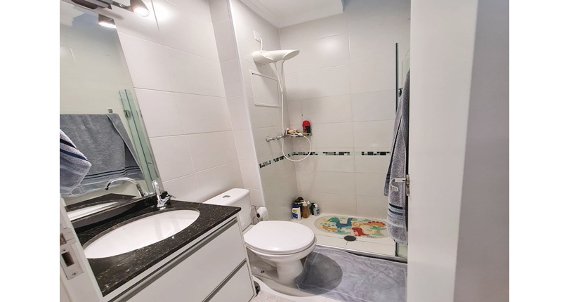 Lindo Sobrado à venda no Bairro da Vila Mangalot na Rua Jose Ataliba Ortiz 834, no Condomínio Boulevard Park,