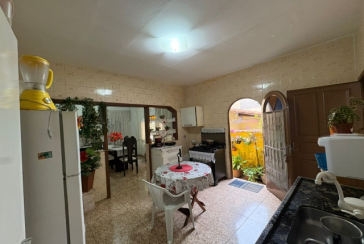 Casa à venda no Bairro do Parque Maria Domitila na Rua Mariana Camargo,