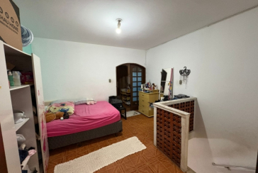 Casa à venda no Bairro do Parque Maria Domitila na Rua Mariana Camargo,