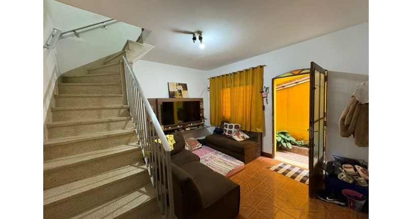 Casa à venda no Bairro do Parque Maria Domitila na Rua Mariana Camargo,