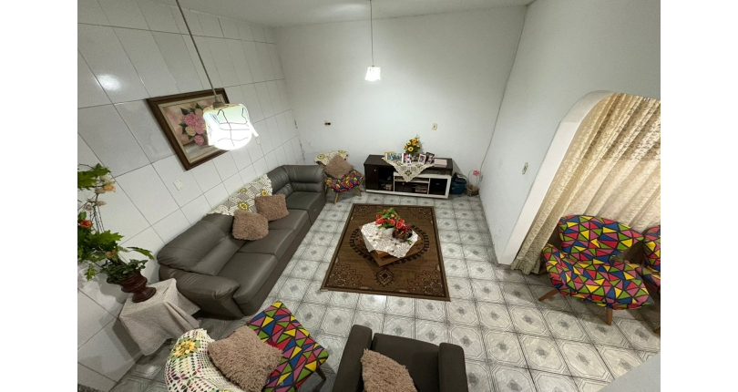 Casa à venda no Bairro do Parque Maria Domitila na Rua Mariana Camargo,