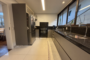 Sobrado semi novo à venda em Itatiba no Bairro da Residencial Fazenda Serrinha na Rua Fortunato Angelon