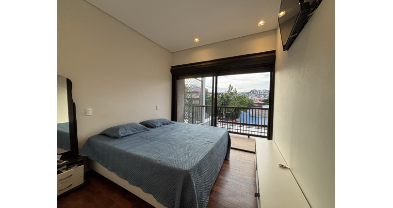 Sobrado semi novo à venda em Itatiba no Bairro da Residencial Fazenda Serrinha na Rua Fortunato Angelon