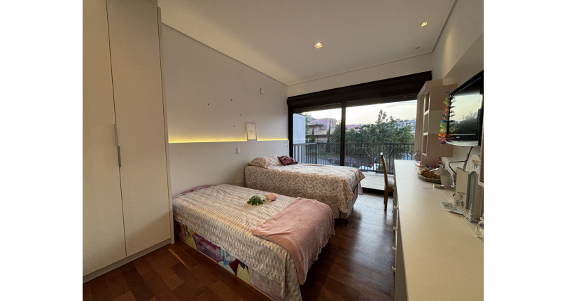 Sobrado semi novo à venda em Itatiba no Bairro da Residencial Fazenda Serrinha na Rua Fortunato Angelon