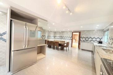 Sobrado à venda no Bairro do Parque São Domingos na Rua Homero Sales