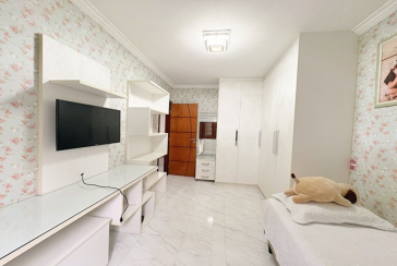 Sobrado à venda no Bairro do Parque São Domingos na Rua Homero Sales