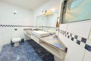 Sobrado à venda no Bairro do Parque São Domingos na Rua Homero Sales