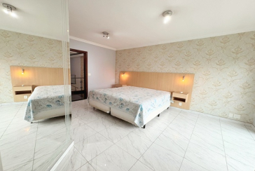 Sobrado à venda no Bairro do Parque São Domingos na Rua Homero Sales