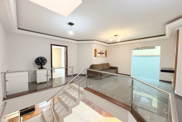 Sobrado à venda no Bairro do Parque São Domingos na Rua Homero Sales