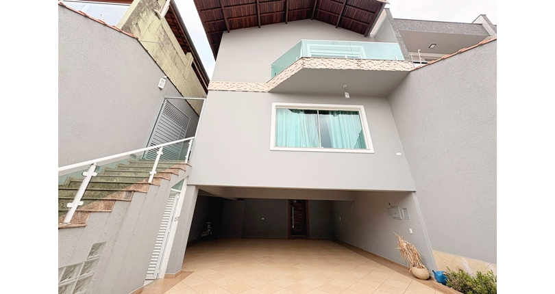 Sobrado à venda no Bairro do Parque São Domingos na Rua Homero Sales