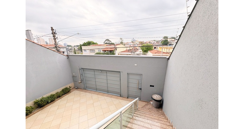 Sobrado à venda no Bairro do Parque São Domingos na Rua Homero Sales