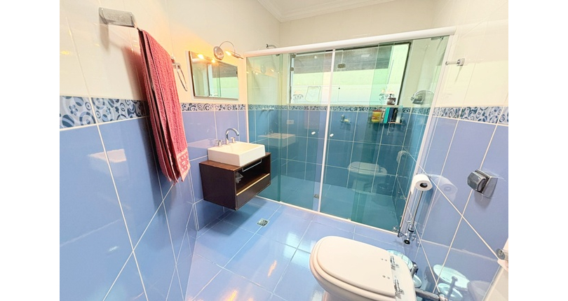 Sobrado à venda no Bairro do Parque São Domingos na Rua Homero Sales