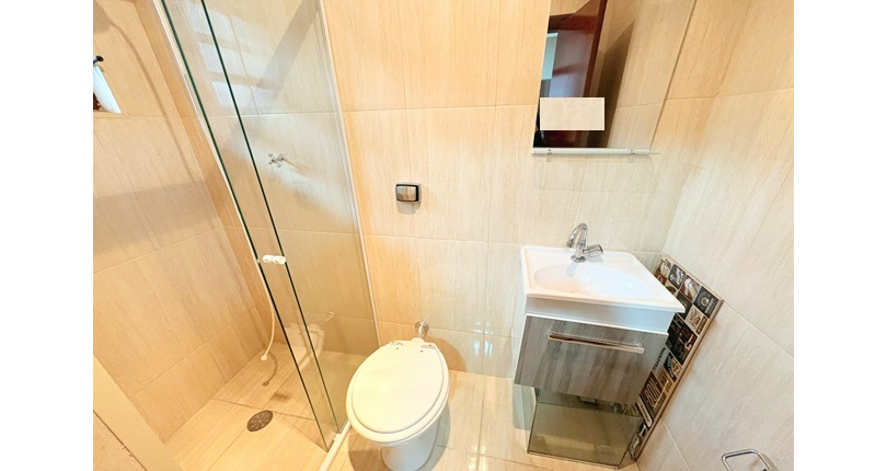 Sobrado à venda no Bairro do Parque São Domingos na Rua Homero Sales