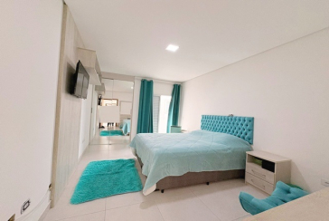  Lindo Sobrado à venda no Bairro do Parque São Domingos na Rua Dirceu de Almeida