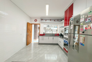  Lindo Sobrado à venda no Bairro do Parque São Domingos na Rua Dirceu de Almeida