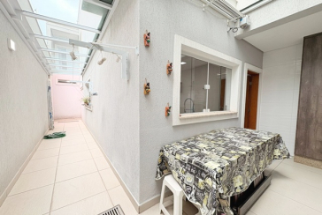  Lindo Sobrado à venda no Bairro do Parque São Domingos na Rua Dirceu de Almeida