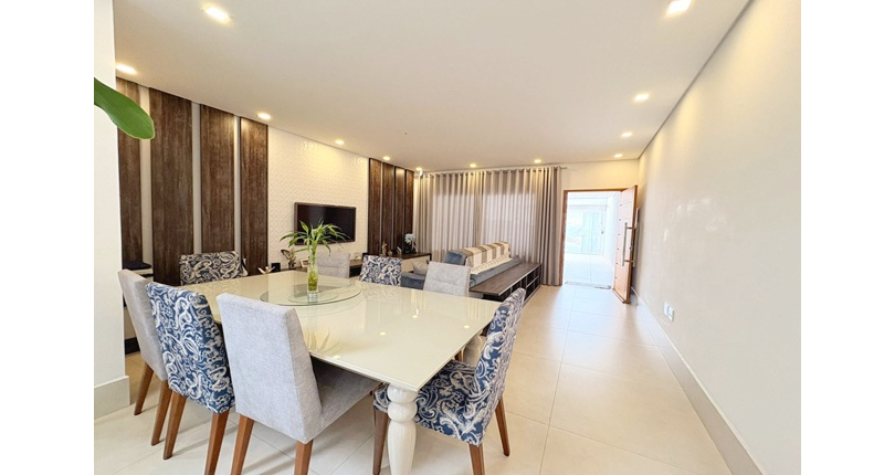  Lindo Sobrado à venda no Bairro do Parque São Domingos na Rua Dirceu de Almeida