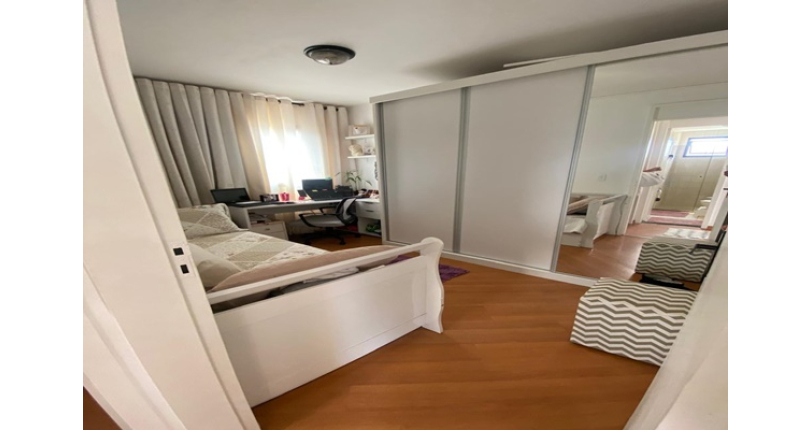 Belíssimo Apartamento à venda no Bairro do Conjunto Residencial Vista Verde na Rua Jose Carlos de Resende 92,