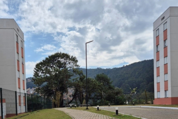 Belo Apartamento à venda no Jaraguá na Avenida Doutor José Maniero 225