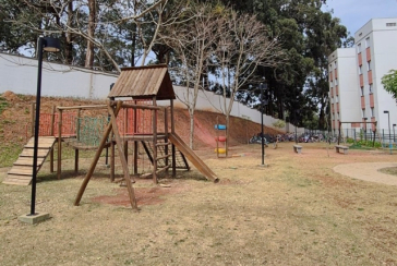 Belo Apartamento à venda no Jaraguá na Avenida Doutor José Maniero 225