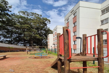 Belo Apartamento à venda no Jaraguá na Avenida Doutor José Maniero 225