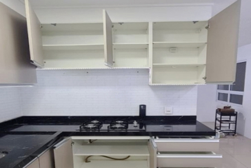 Belo Apartamento à venda no Jaraguá na Avenida Doutor José Maniero 225